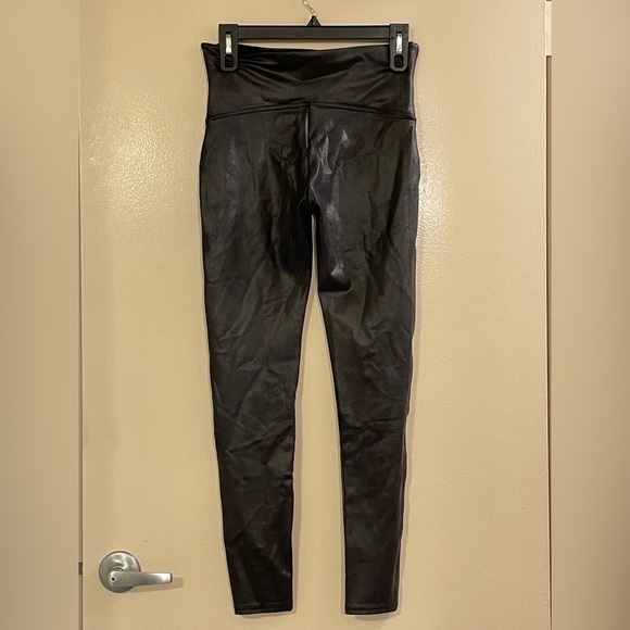 SPANX NWOT Faux Leather Leggings in Black - Picture 7 of 11